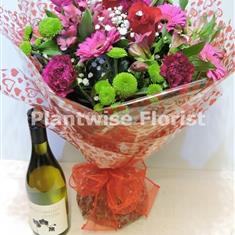 Romantic Valentine Handtied Bouquet of Flowers With White Wine 