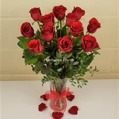A Valentines Day Luxury Red Roses in Vase