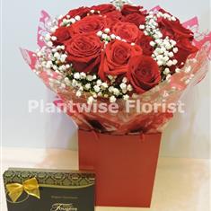 Red Roses &amp; Gyp Handtied with Chocolates 