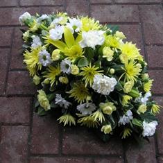 Double Ended Oasis Spray In Yellow &amp; White Code013
