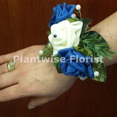 4N Silk Three Blue and White Roses Wrist Corsage on Pearl Bracelet