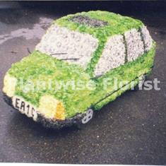 Green Car Wreath Made In Flowers - 3D Design