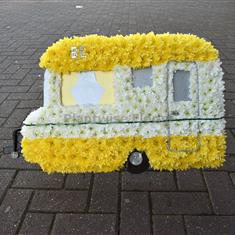 Large Size Flat Caravan Funeral Flowers Wreath 