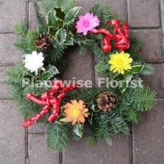 A Fresh Christmas Pine &amp; Holly Wreath with 4 Flowers 