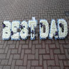 11 BEST DAD Floral Letter Wreath with Single Flower