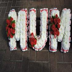 2 MUM Wreath Floral Letters with Clusters