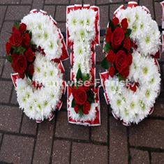 5 SIS Floral Letters Wreath with Clusters 