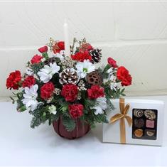 Christmas Wishes Candle Arrangement and Chocolates