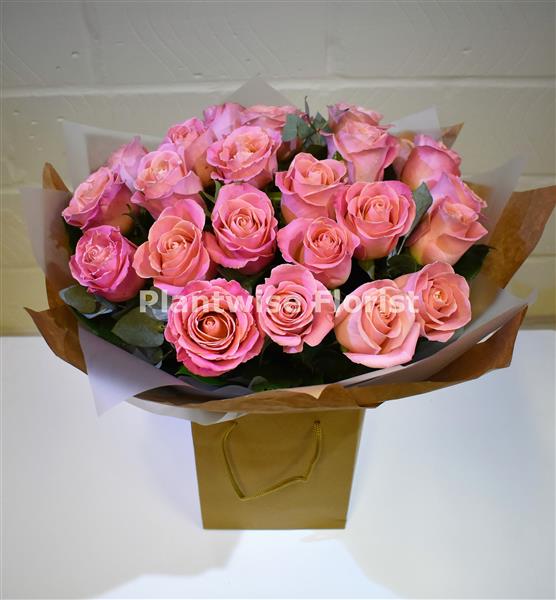 Deluxe Pink Rose 12, 18, 24 Handtied Plantwise Florist Canvey Island