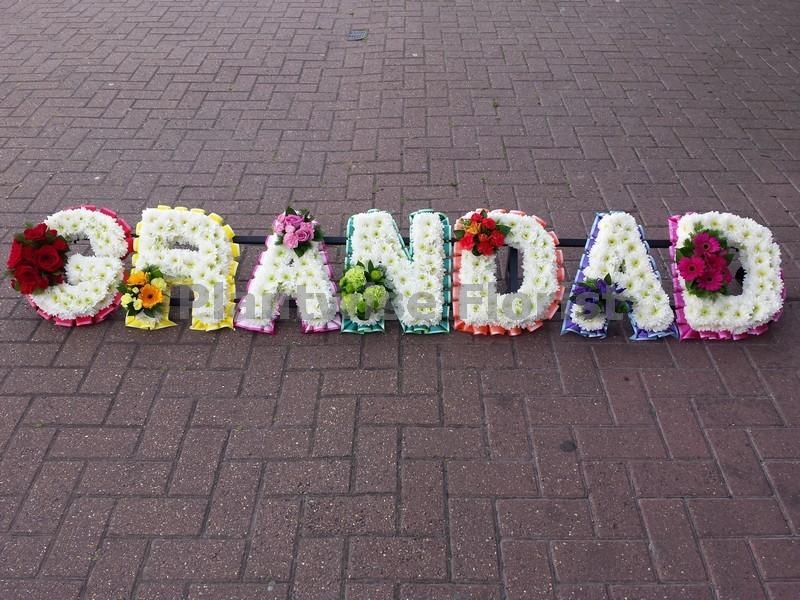 Grandad Wreath Made In Rainbow Coloured Flowers - Funeral Flowers - Foto 10